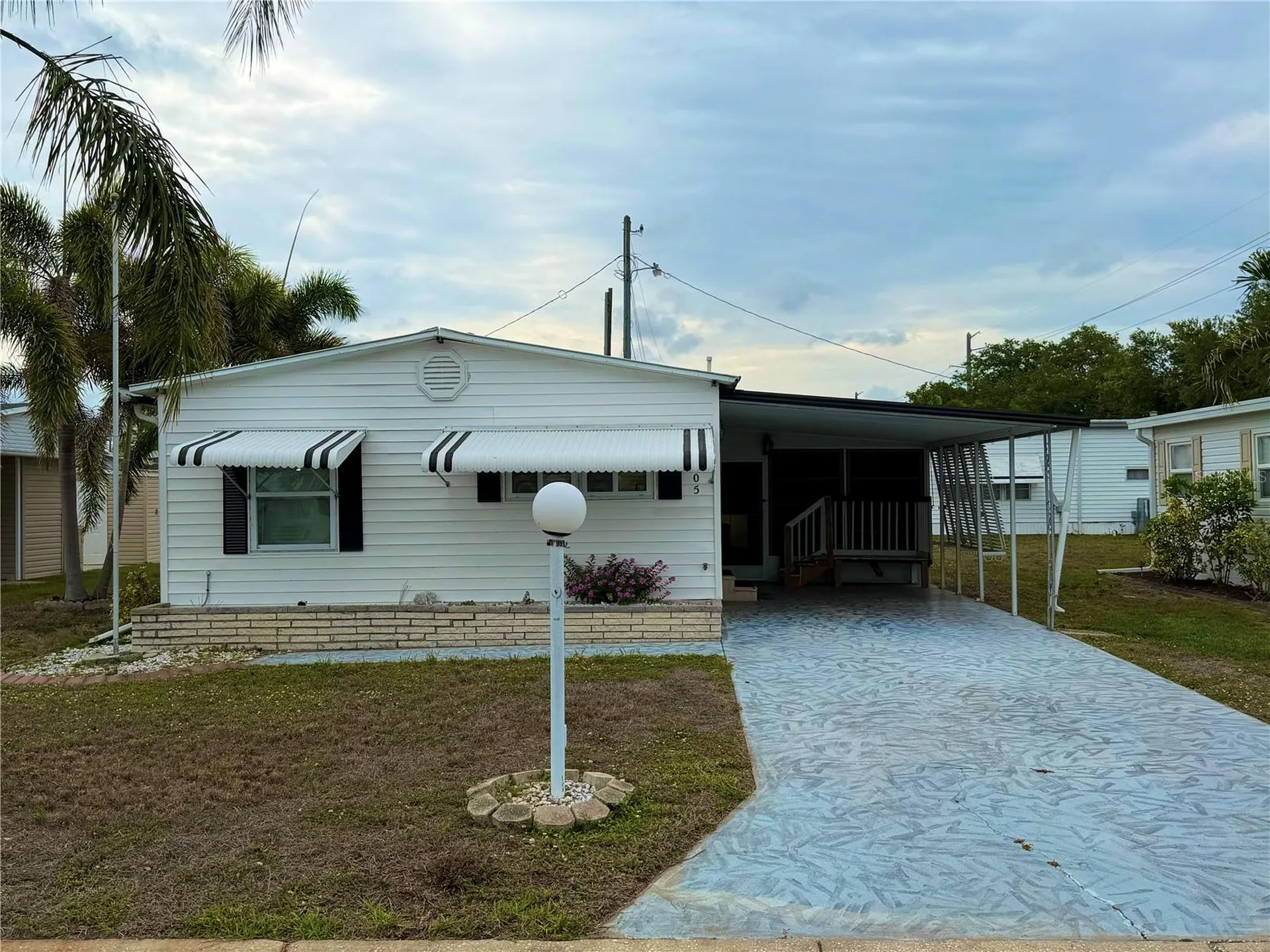 5205 5th Street E Bradenton FL 34203