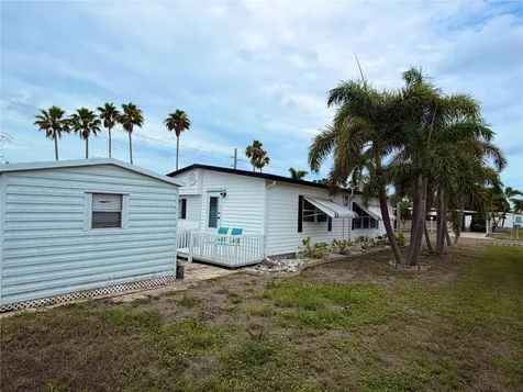 5205 5th Street E Bradenton FL 34203