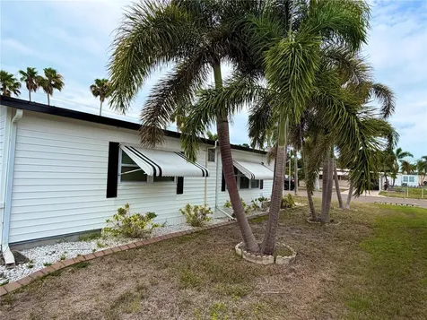 5205 5th Street E Bradenton FL 34203
