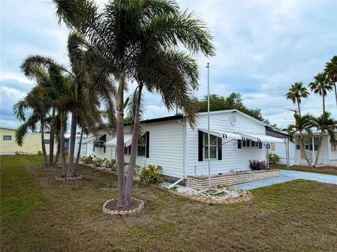 5205 5th Street E Bradenton FL 34203