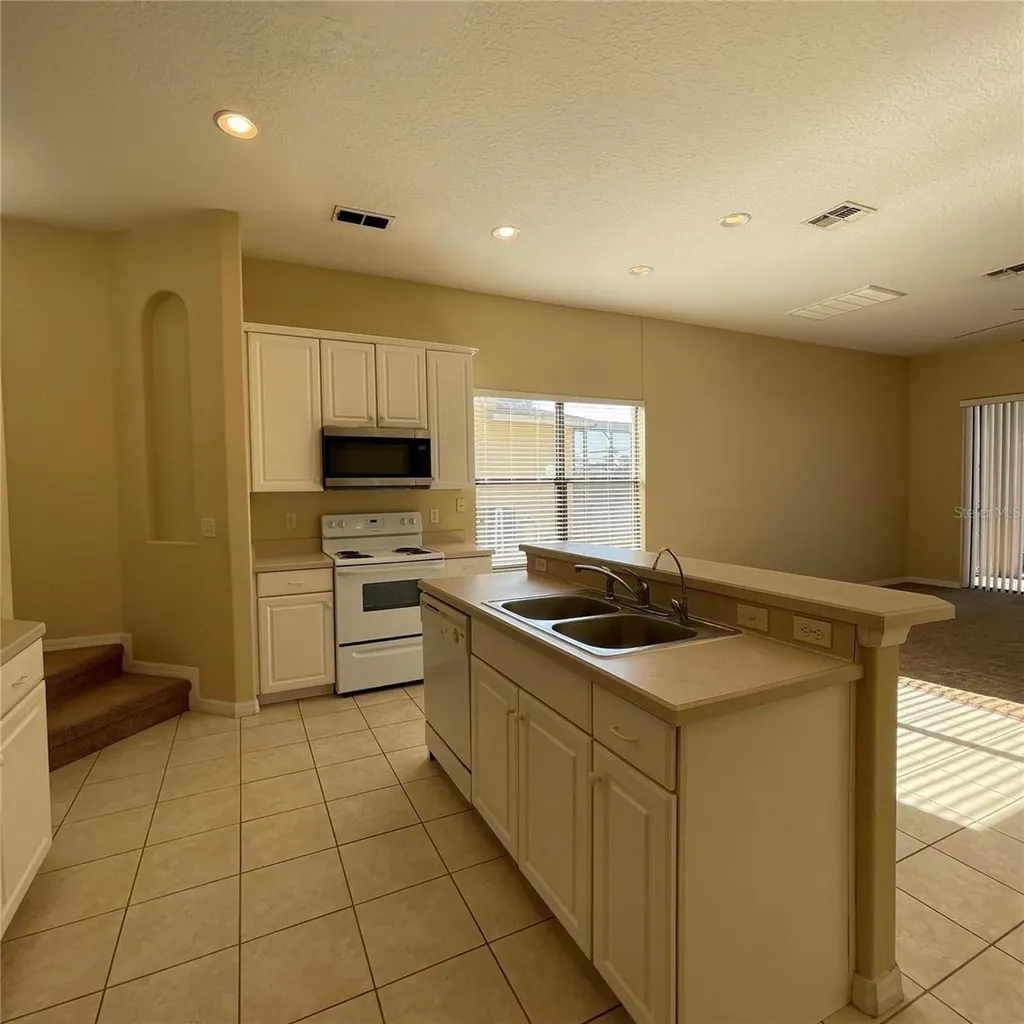 845 Bridgeford Crossing Boulevard Davenport FL 33837