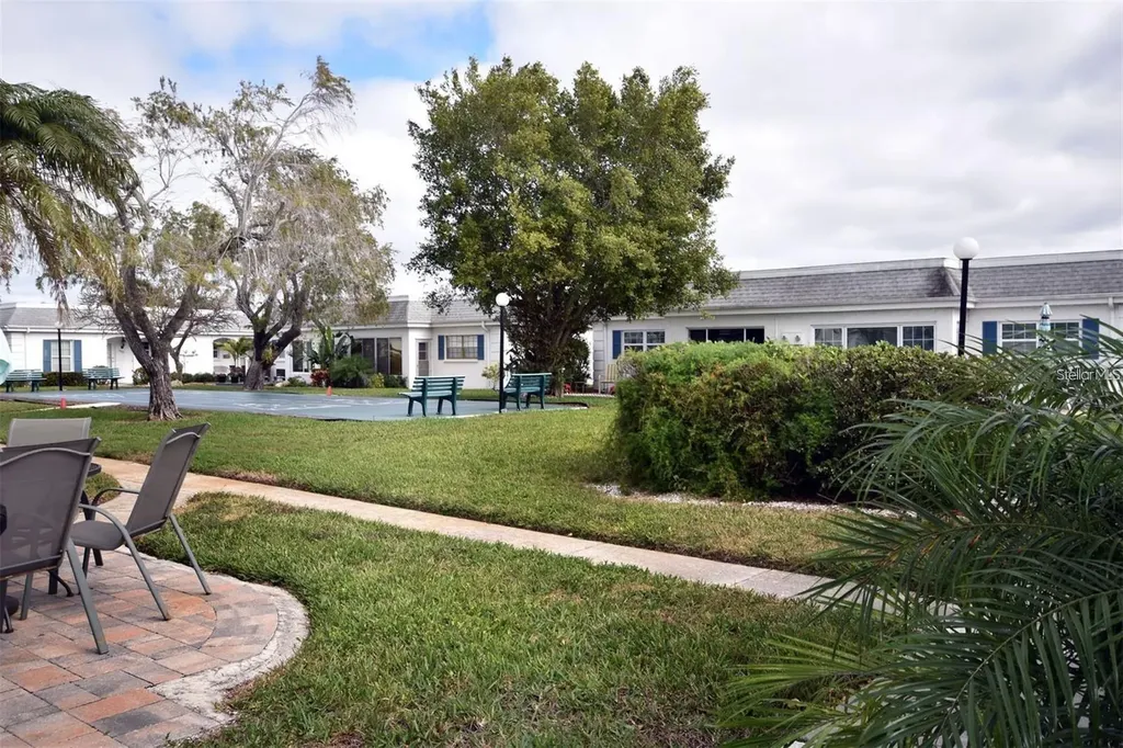 9810 Dorado Avenue Bradenton FL 34210