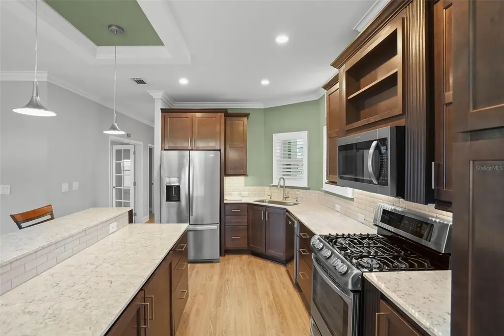 6825 Mount Orange Drive NE St Petersburg FL 33702