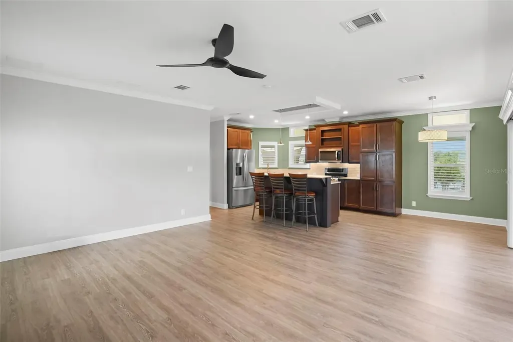 6825 Mount Orange Drive NE St Petersburg FL 33702