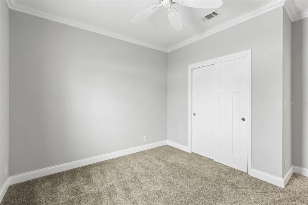 6825 Mount Orange Drive NE St Petersburg FL 33702
