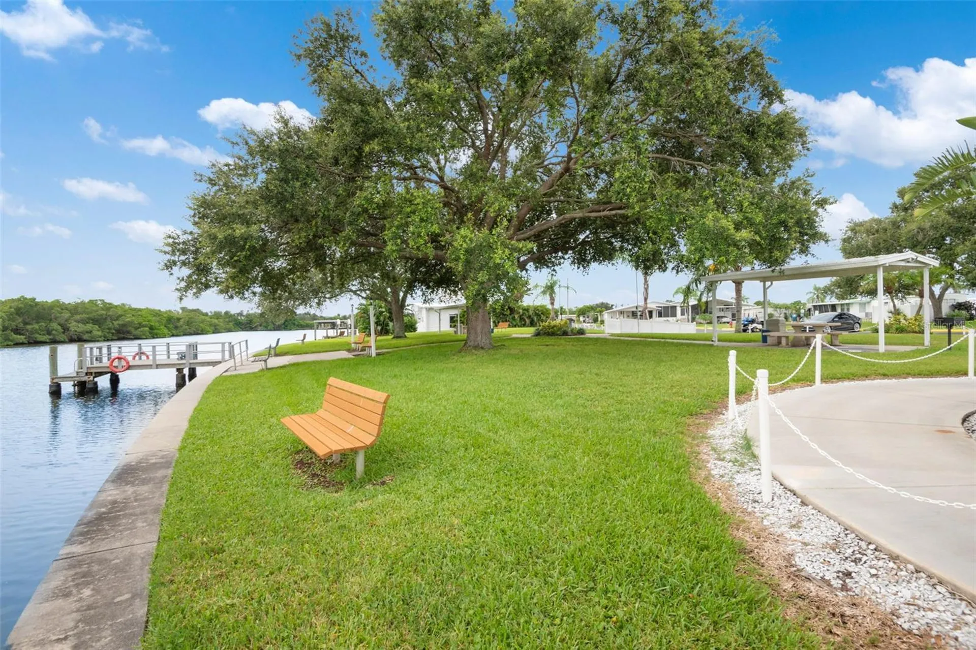 6825 Mount Orange Drive NE St Petersburg FL 33702
