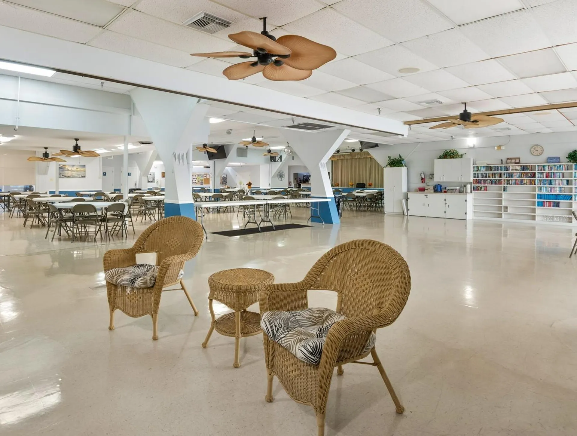 6825 Mount Orange Drive NE St Petersburg FL 33702