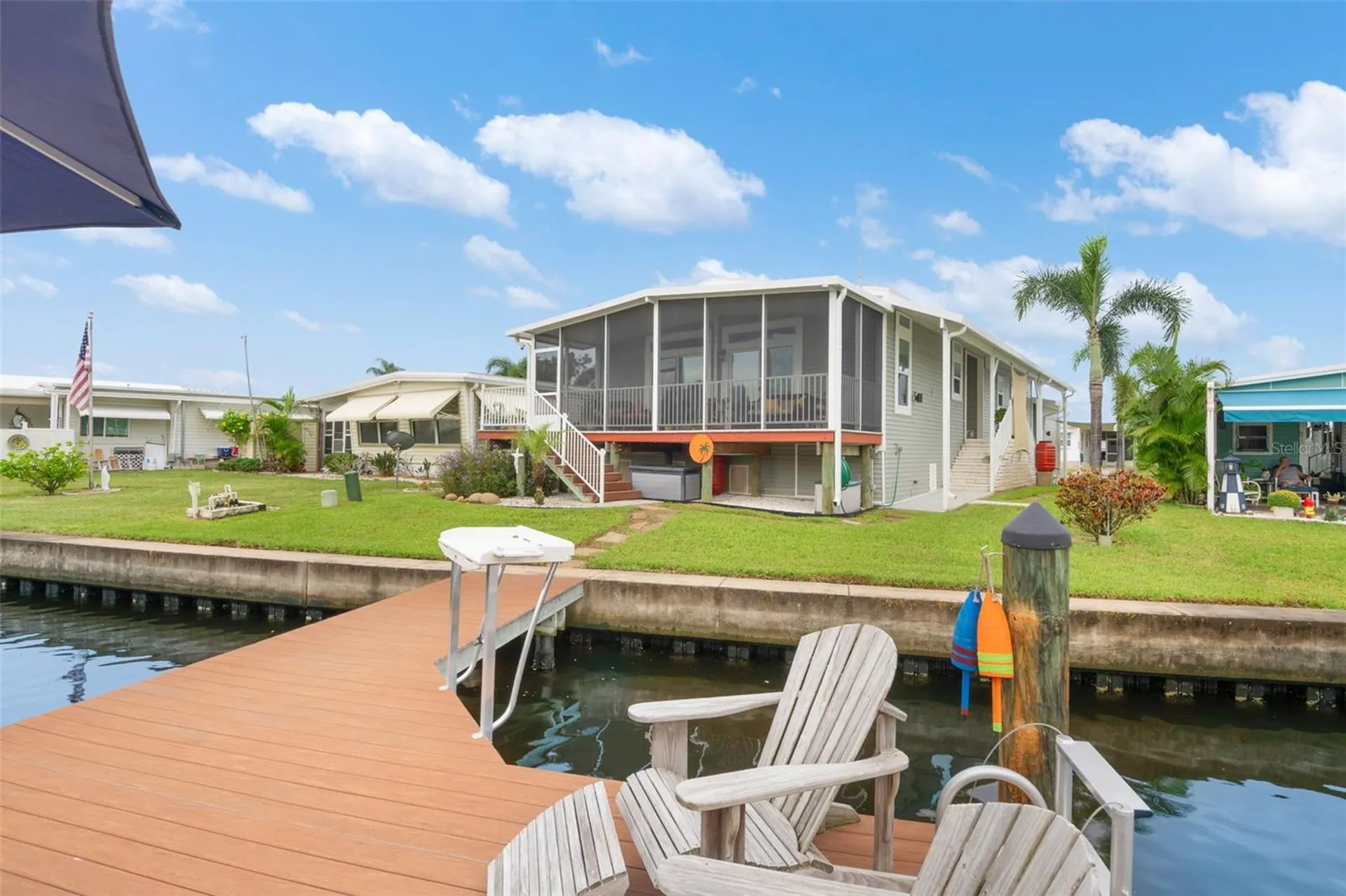 6825 Mount Orange Drive NE St Petersburg FL 33702