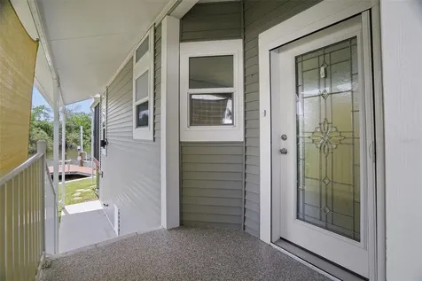6825 Mount Orange Drive NE St Petersburg FL 33702