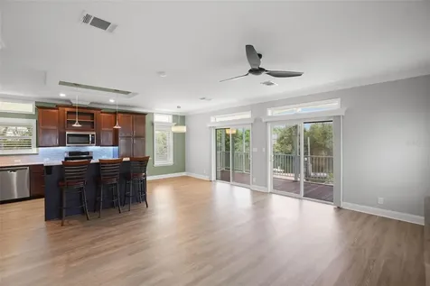6825 Mount Orange Drive NE St Petersburg FL 33702