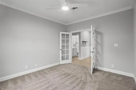 6825 Mount Orange Drive NE St Petersburg FL 33702