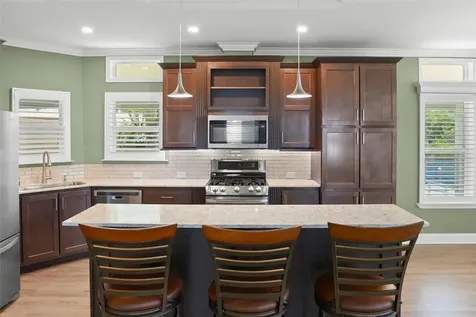 6825 Mount Orange Drive NE St Petersburg FL 33702