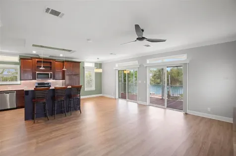 6825 Mount Orange Drive NE St Petersburg FL 33702