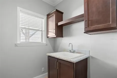 6825 Mount Orange Drive NE St Petersburg FL 33702
