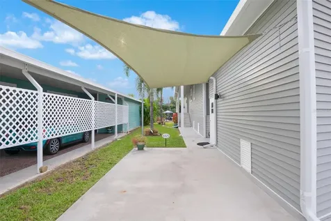 6825 Mount Orange Drive NE St Petersburg FL 33702