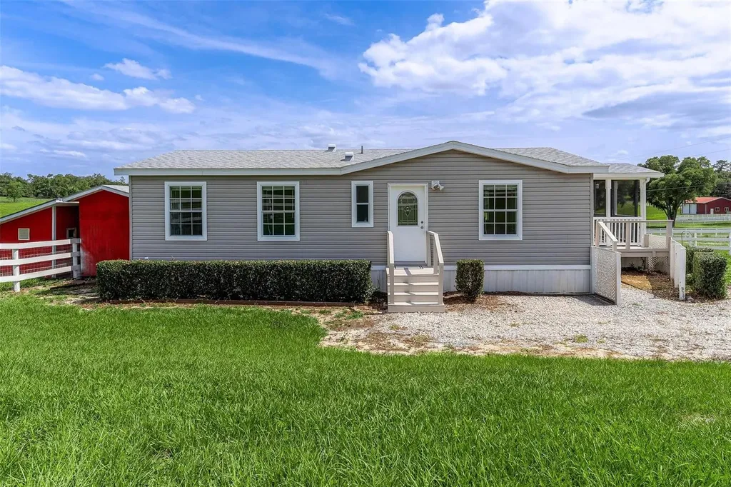 4400 Little Critter Trail Lady Lake FL 32159