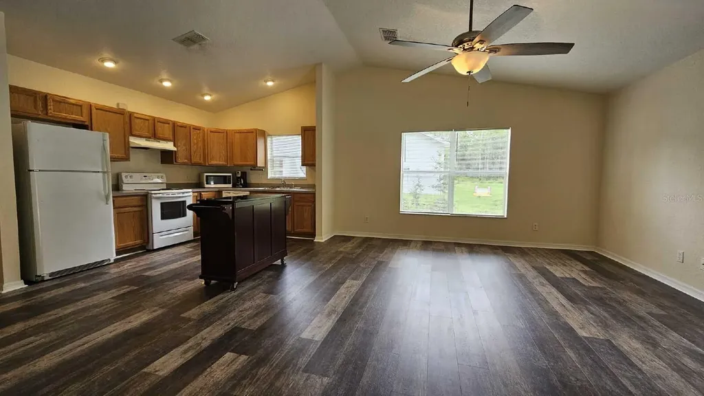 6290 W Oak Park Boulevard Homosassa FL 34446
