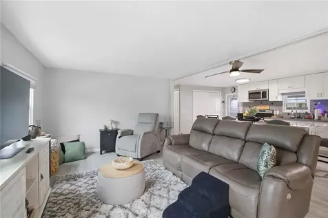 5316 Chateau Lane Bradenton FL 34207