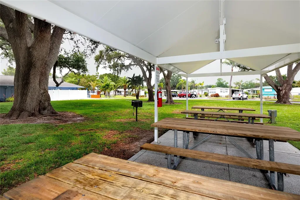 9790 66th Street N Pinellas Park FL 33782