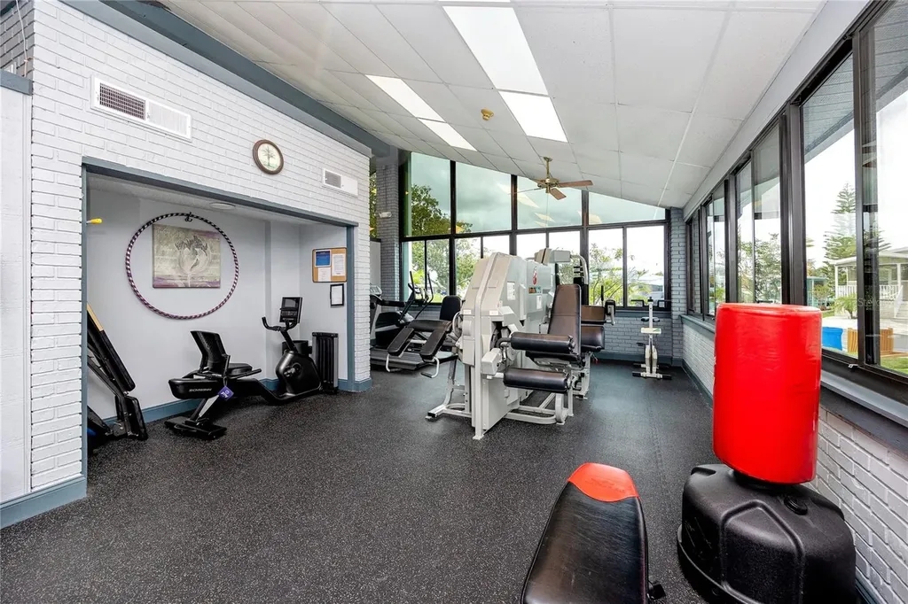 9790 66th Street N Pinellas Park FL 33782