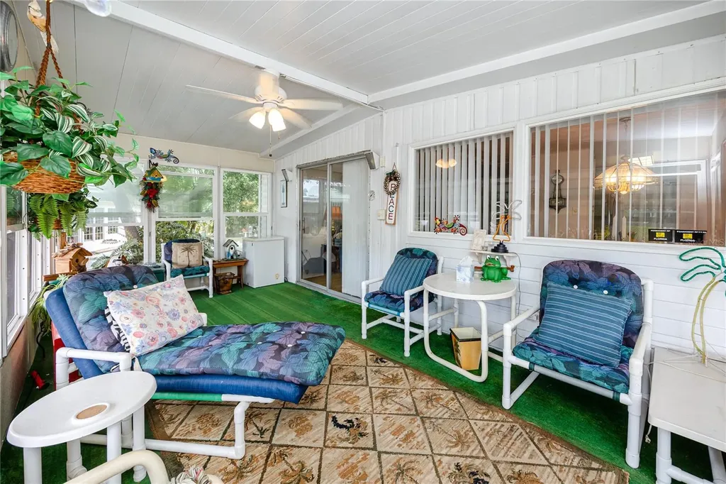 9790 66th Street N Pinellas Park FL 33782
