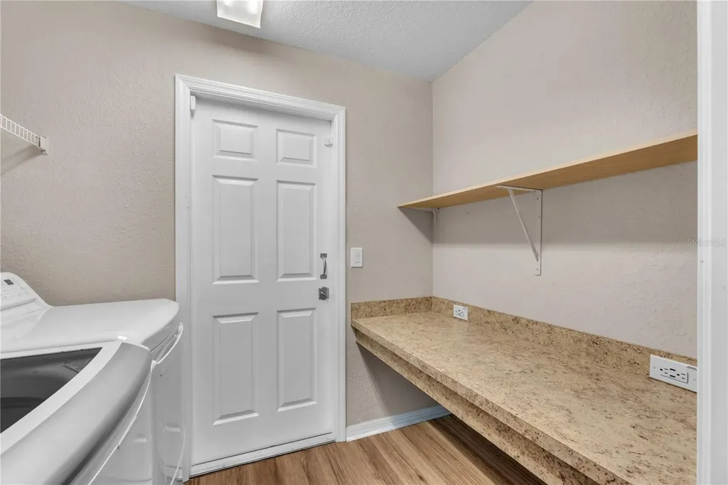719 Vineyard Reserve Court Seffner FL 33584