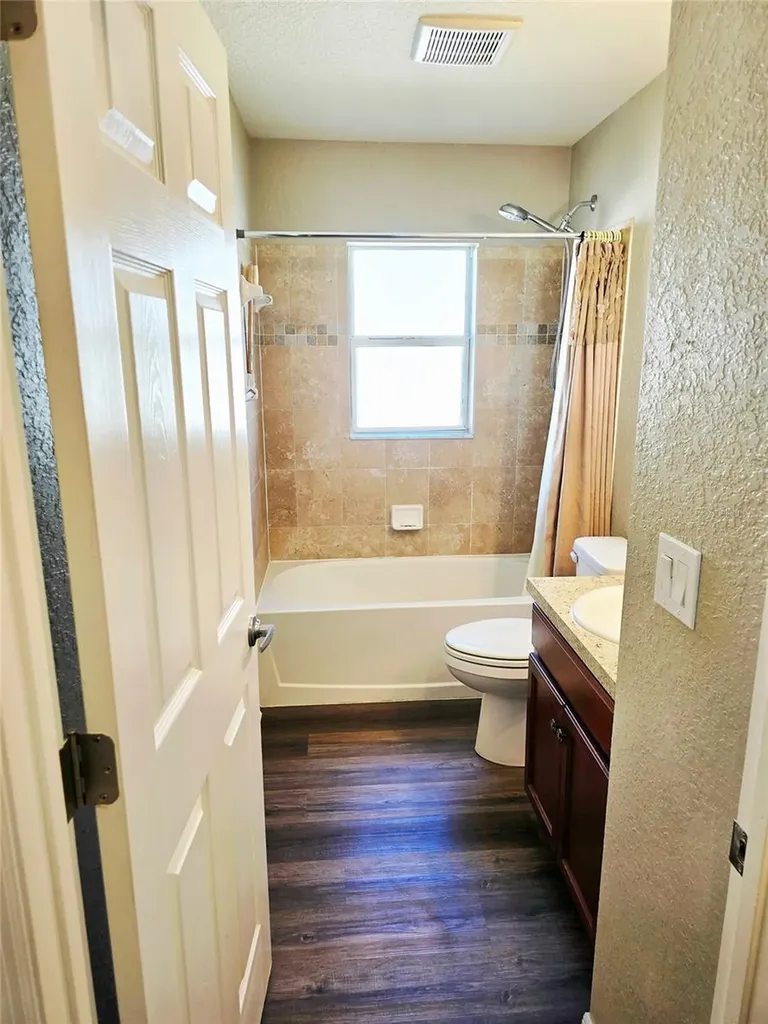 719 Vineyard Reserve Court Seffner FL 33584