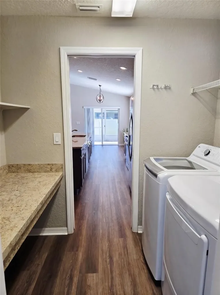719 Vineyard Reserve Court Seffner FL 33584