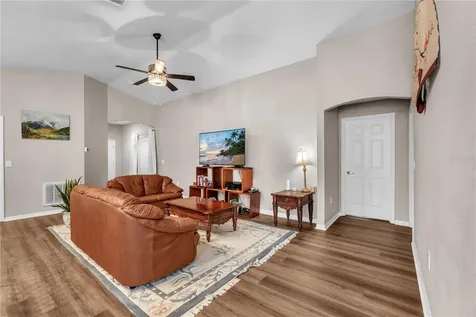 719 Vineyard Reserve Court Seffner FL 33584