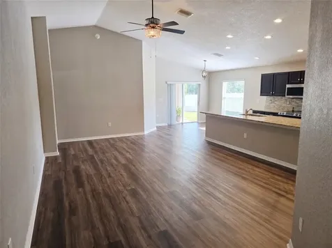 719 Vineyard Reserve Court Seffner FL 33584