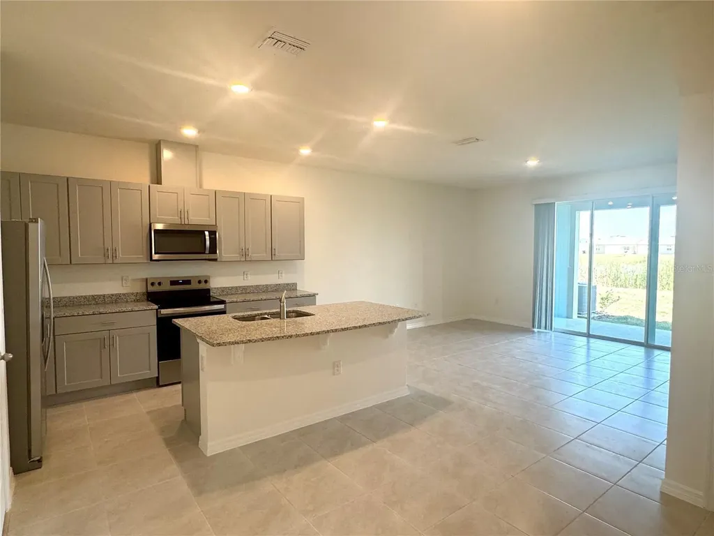 1492 Isleta Loop Kissimmee FL 34741