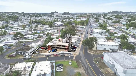 1 Hnas Davila, Betances Esq A D Bayamon PR 00959