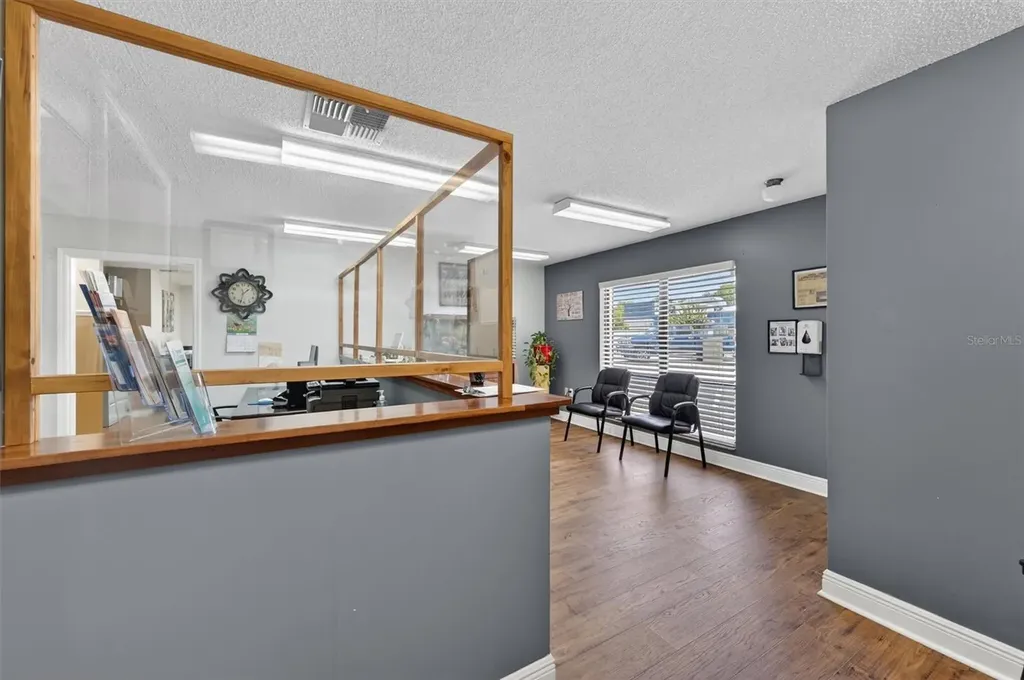 7 W Main Street Apopka FL 32703
