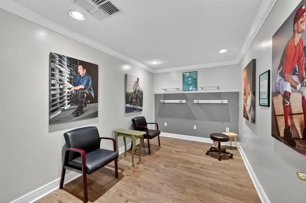 7 W Main Street Apopka FL 32703