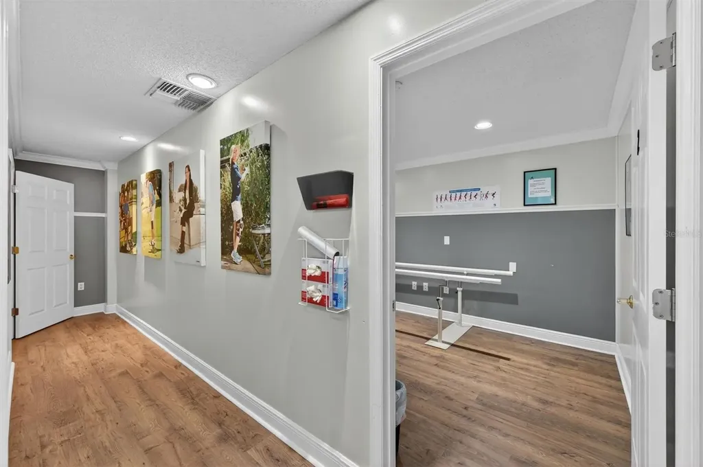 7 W Main Street Apopka FL 32703