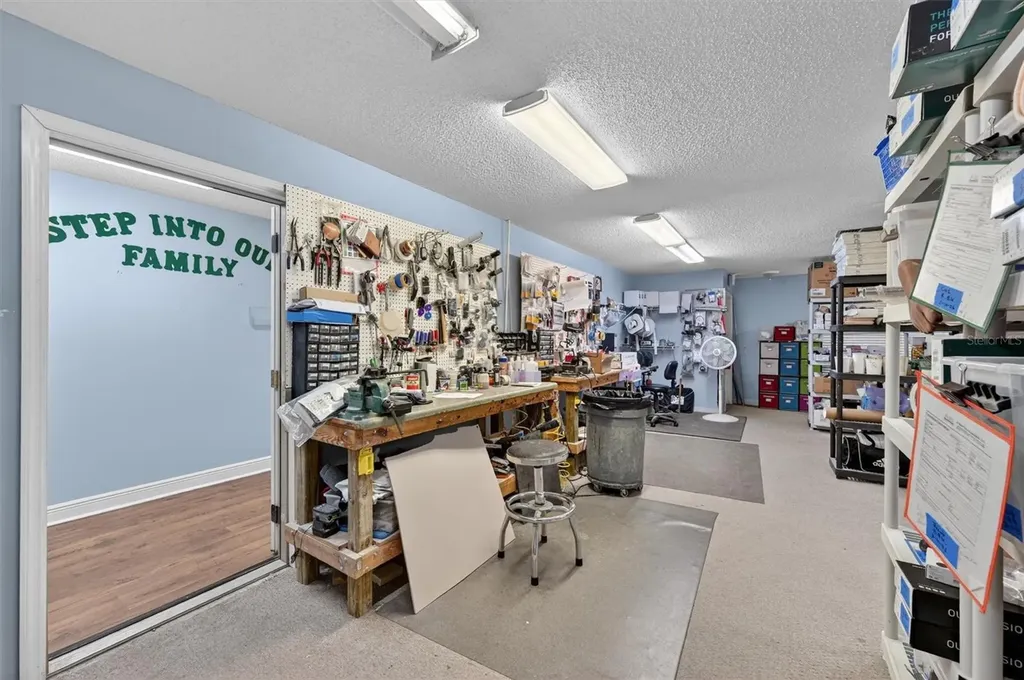 7 W Main Street Apopka FL 32703