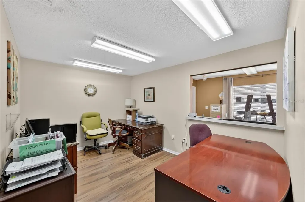 7 W Main Street Apopka FL 32703
