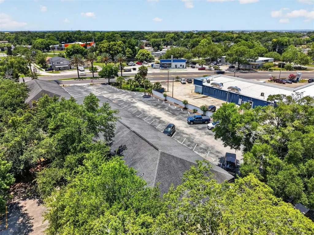7 W Main Street Apopka FL 32703