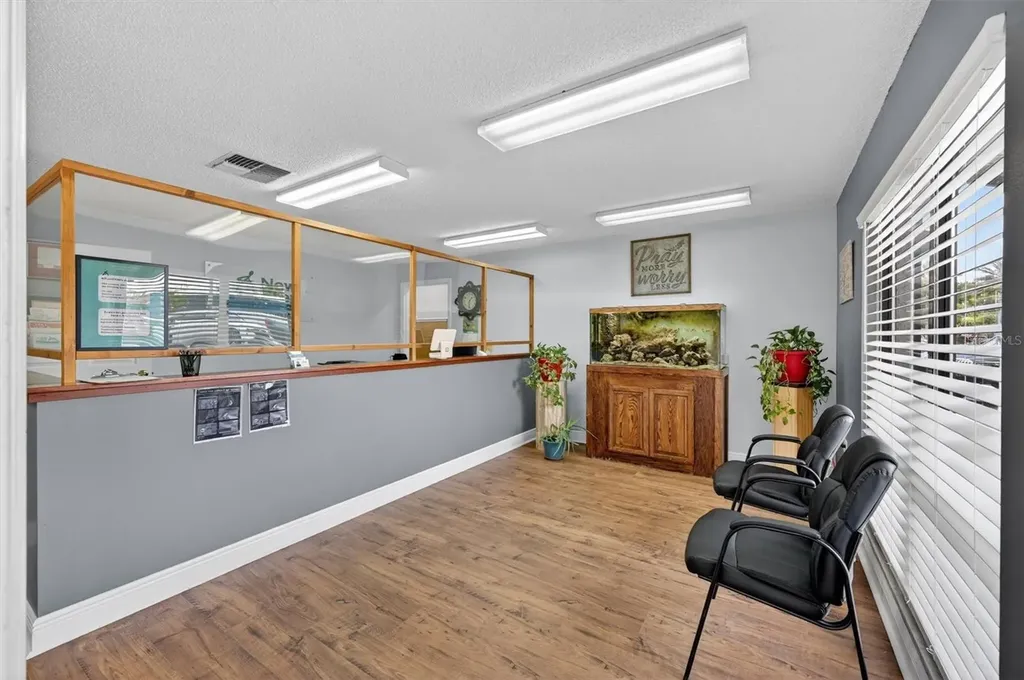 7 W Main Street Apopka FL 32703