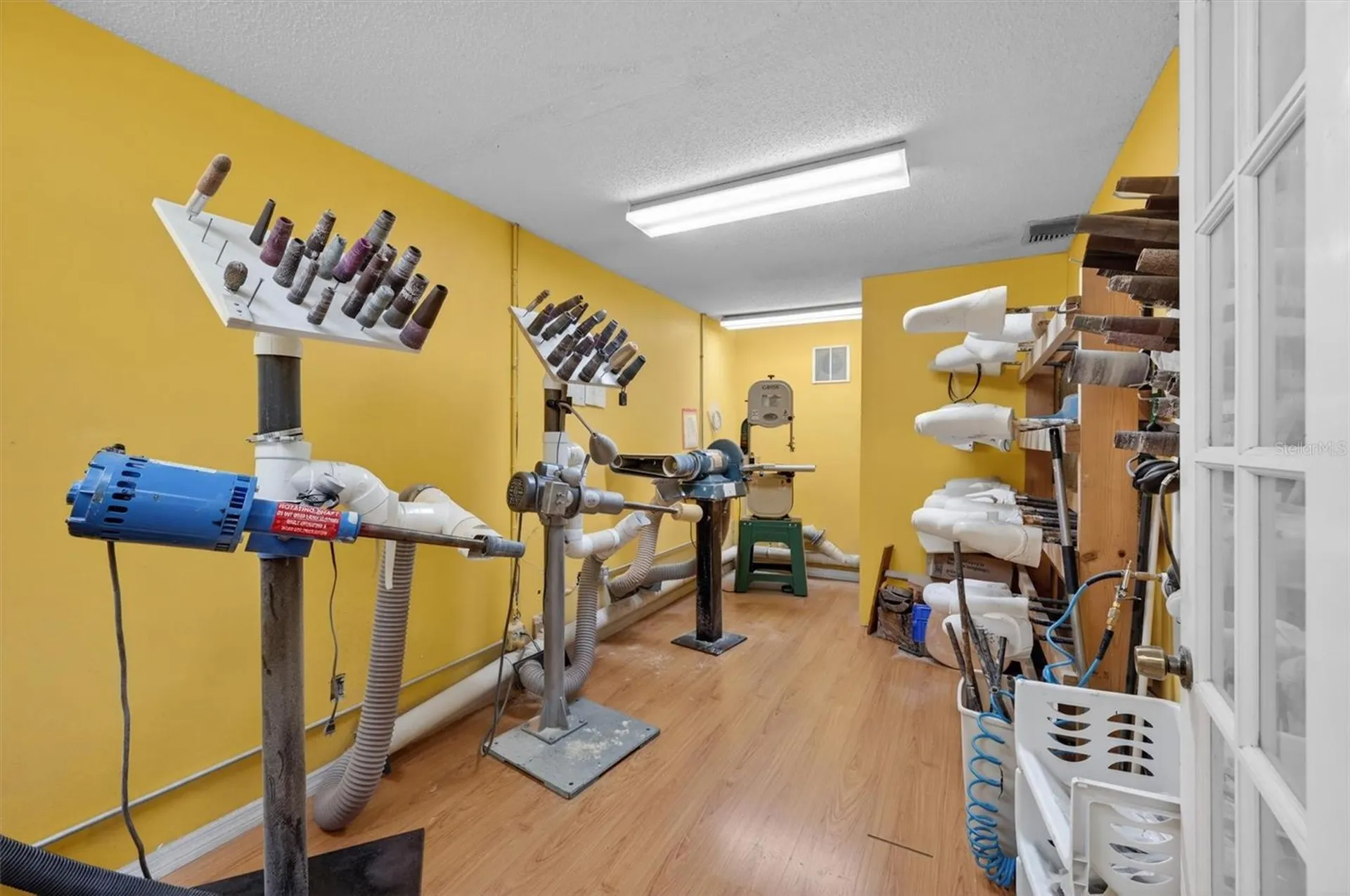 7 W Main Street Apopka FL 32703