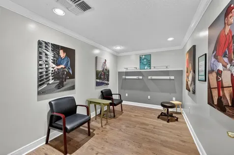 7 W Main Street Apopka FL 32703