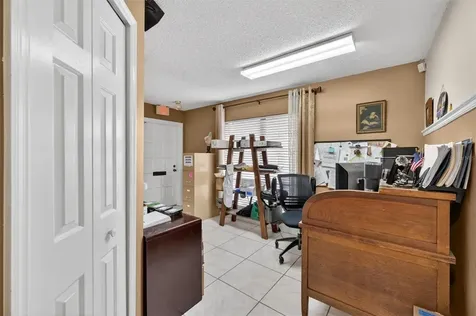 7 W Main Street Apopka FL 32703