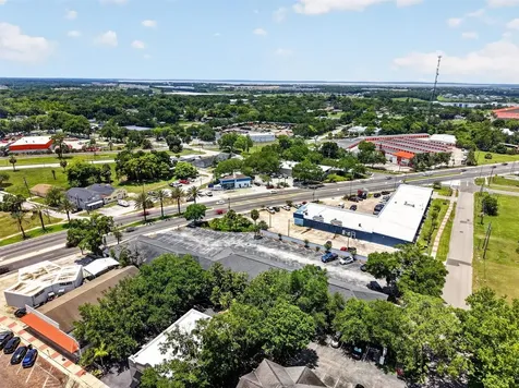 7 W Main Street Apopka FL 32703