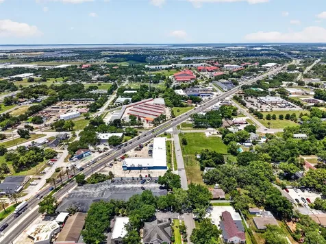 7 W Main Street Apopka FL 32703
