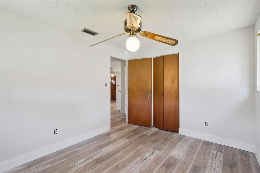 102 Cosmos Drive Orlando FL 32807