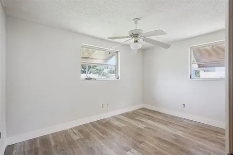 102 Cosmos Drive Orlando FL 32807