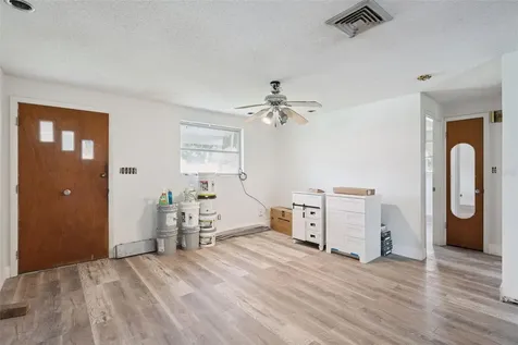 102 Cosmos Drive Orlando FL 32807