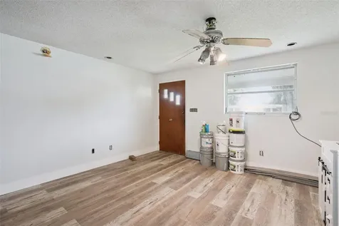 102 Cosmos Drive Orlando FL 32807