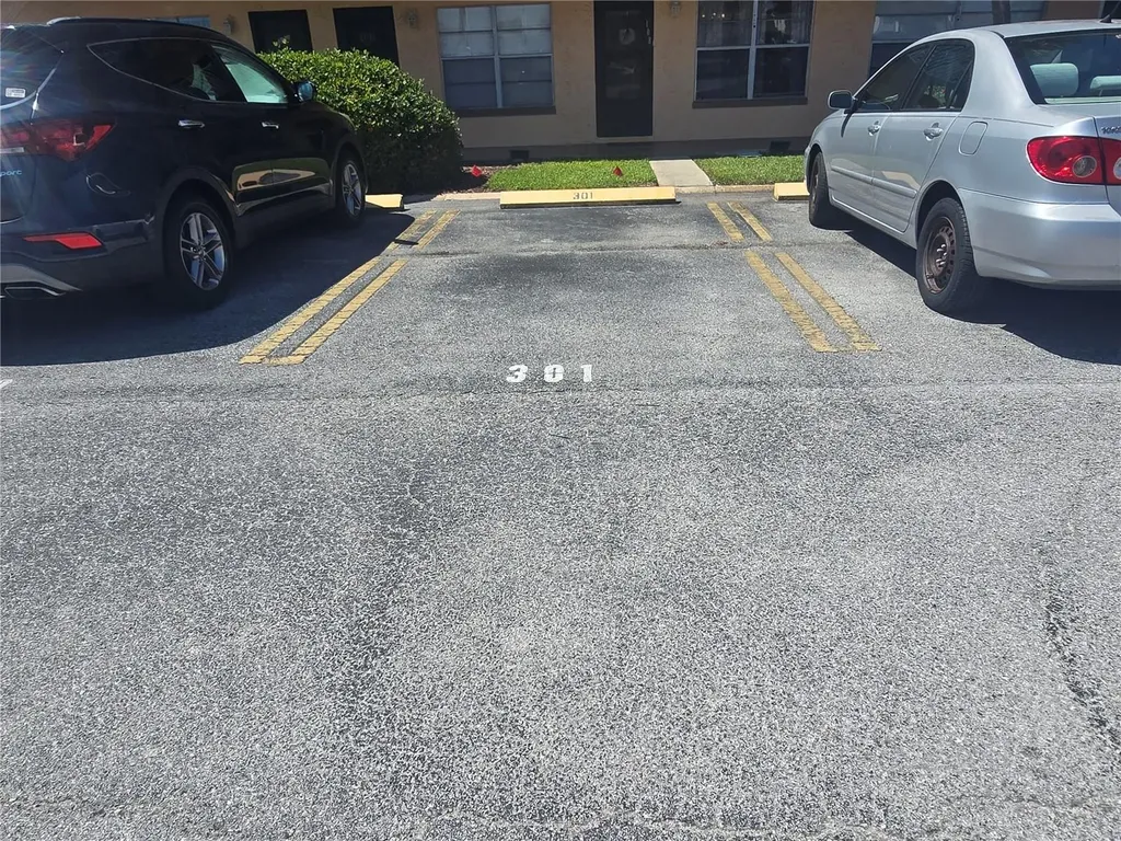 6400 46th Avenue N Kenneth City FL 33709