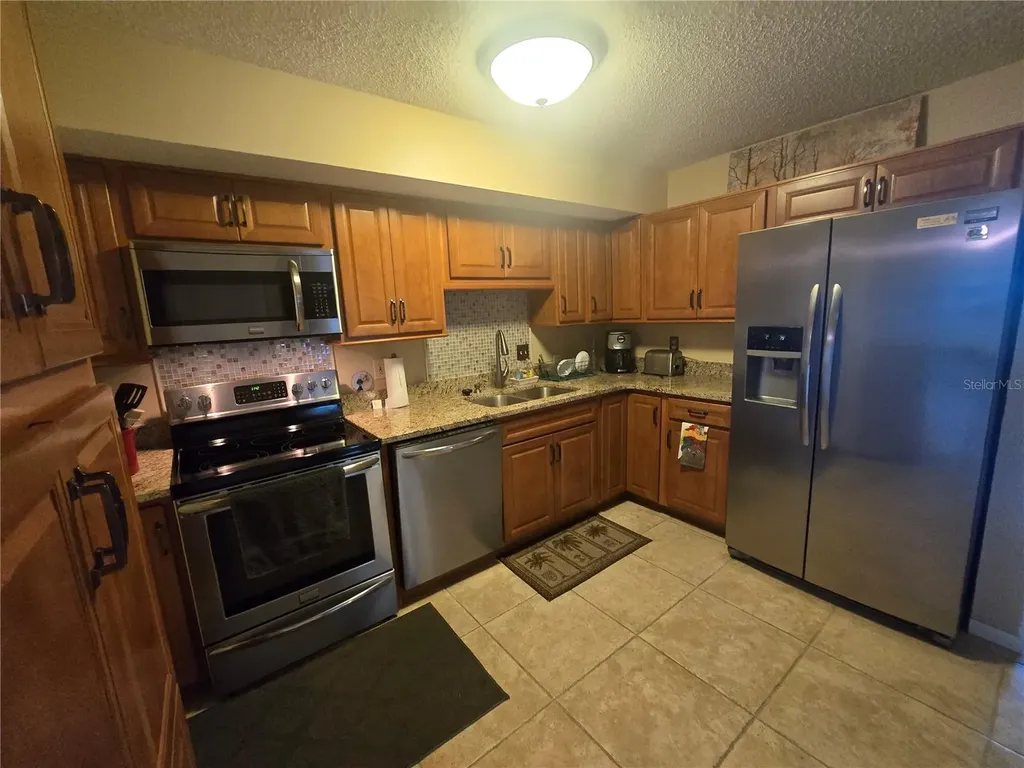 6400 46th Avenue N Kenneth City FL 33709